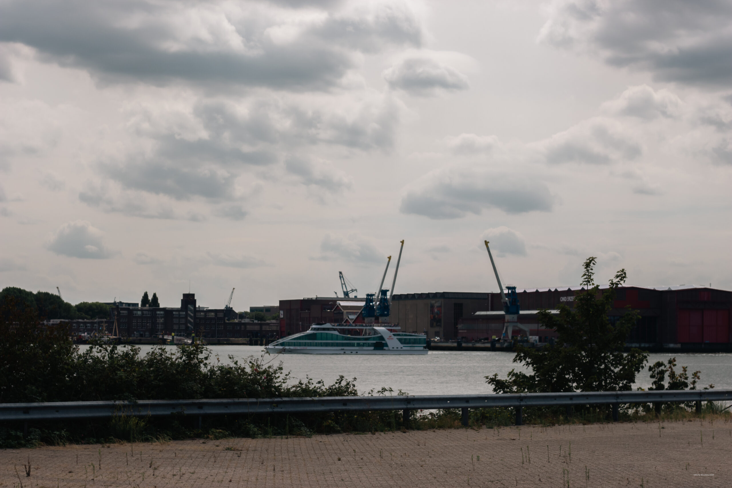 Sub Zero work and production spaces